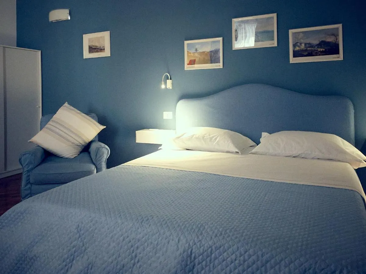 Panto' Apartment 2 Steps To Toledo Street 那不勒斯 0*,  意大利